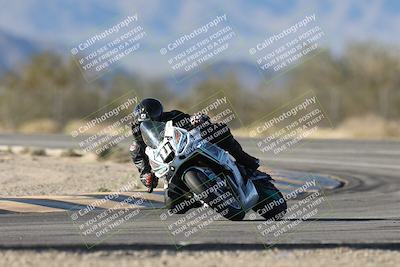 media/Dec-07-2025-CVMA (Sun) [[3e7d2de5dc]]/Race 12- Formula 40 MW and LW/